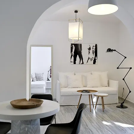 Bellonias Kamari (Santorini)