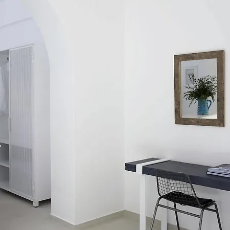 Bellonias Hotel Kamari (Santorini)